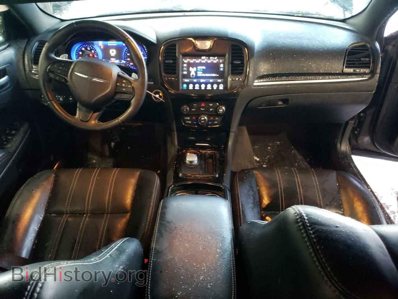 2017 CHRYSLER 300 - VIN: 2C3CCAGGXHH607757 - Фото 8