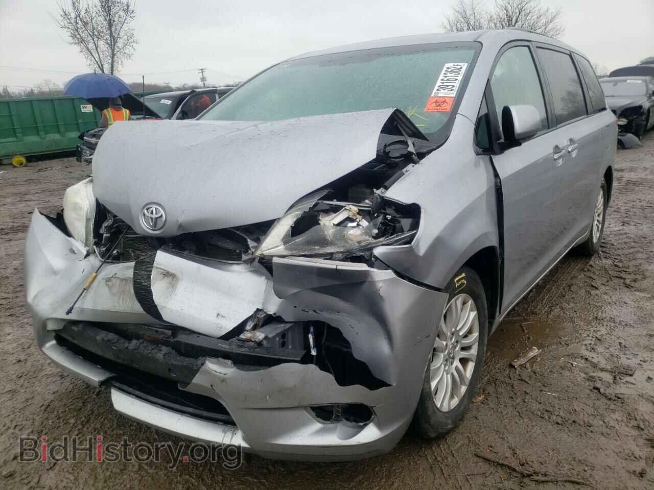 2012 TOYOTA SIENNA - VIN: 5TDYK3DC4CS273690 - Фото 2