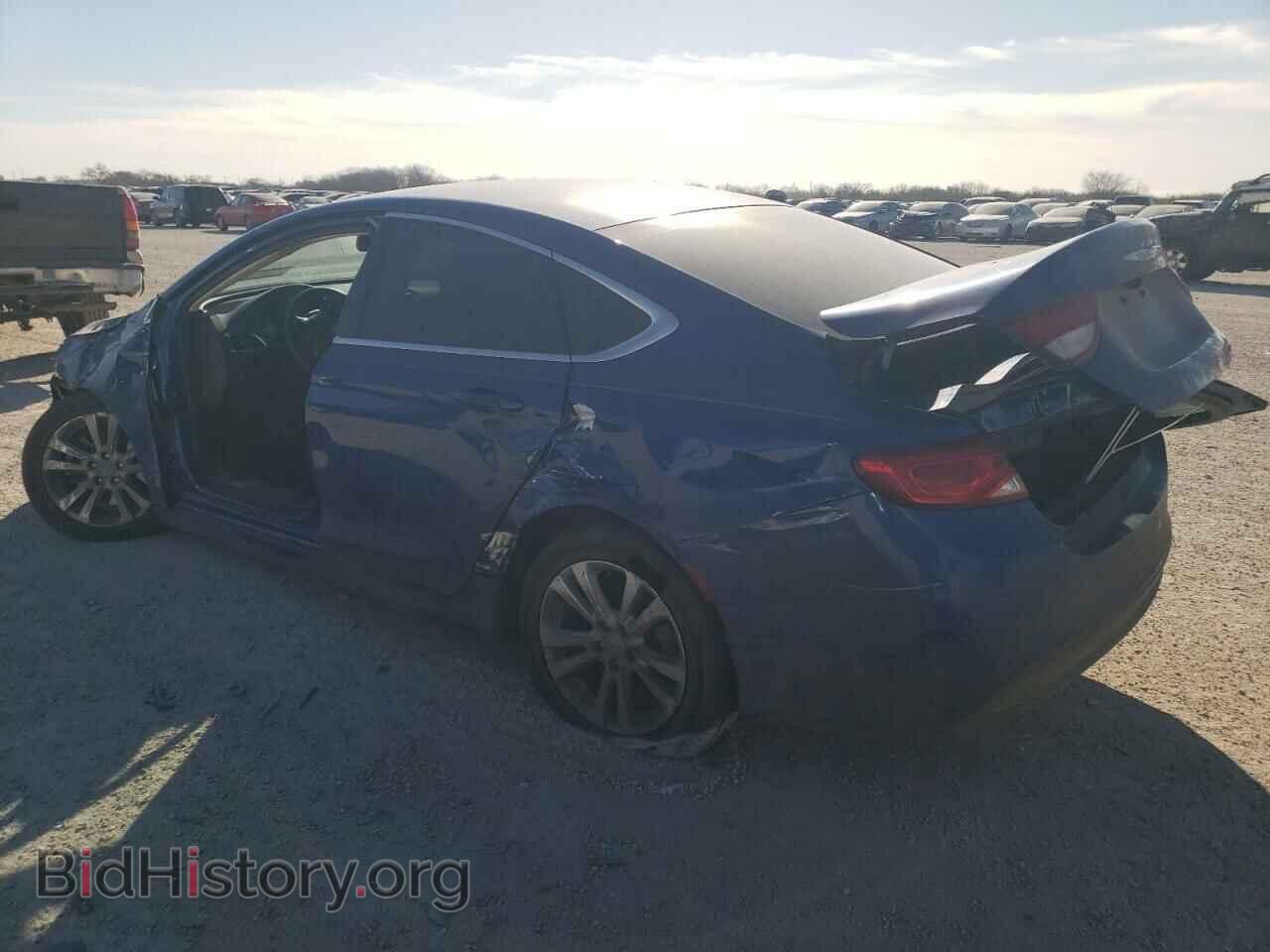 2016 CHRYSLER 200 - VIN: 1C3CCCAB0GN163030 - Фото 2