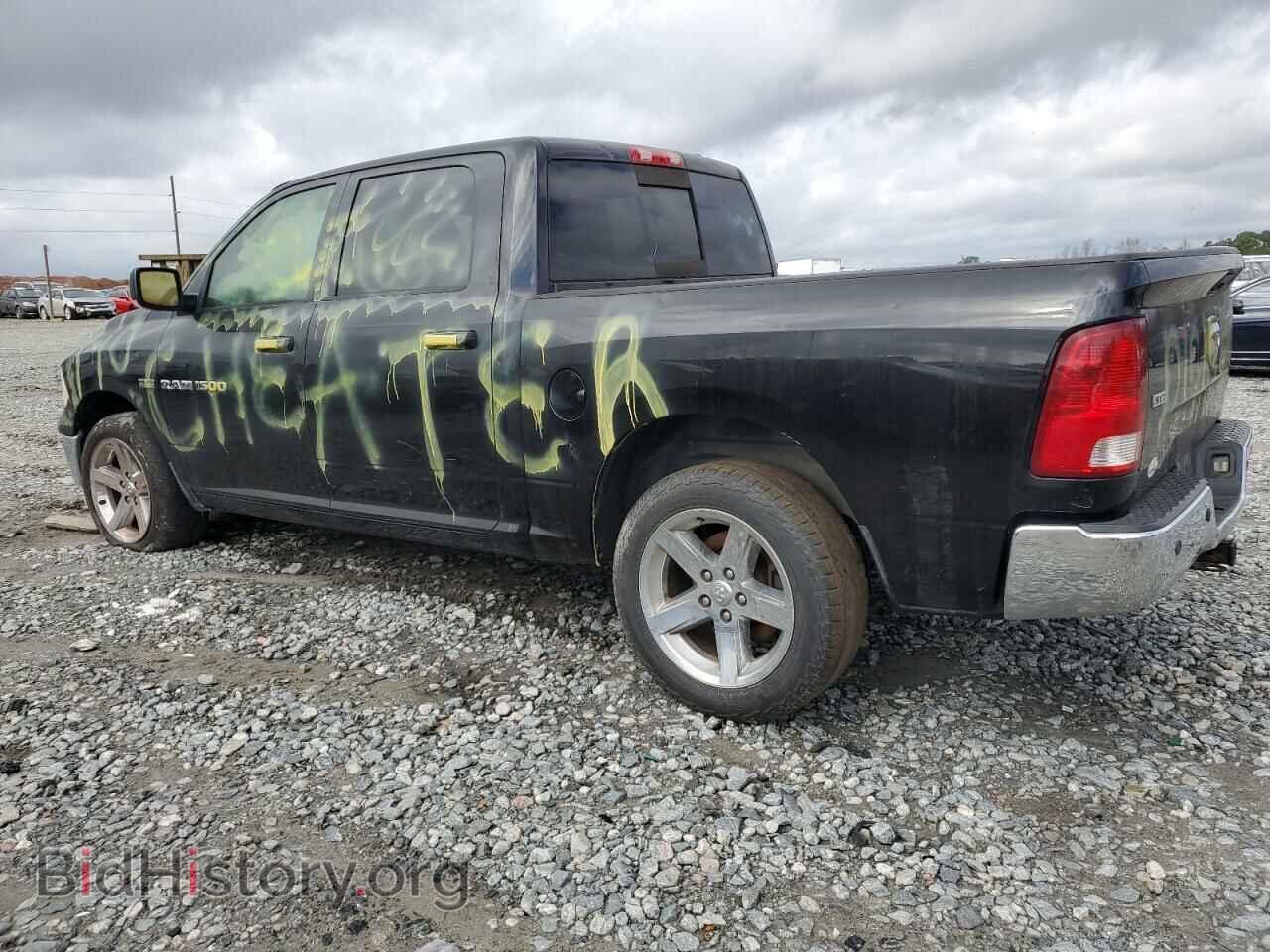 2011 DODGE RAM 1500 - VIN: 1D7RB1CT6BS615064 - Фото 2