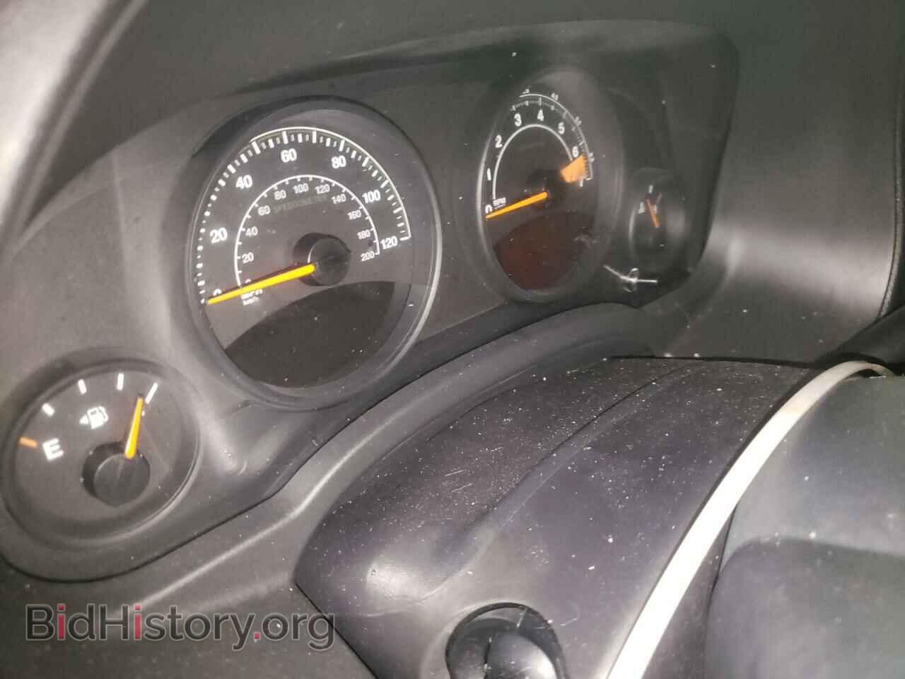 2014 JEEP COMPASS - VIN: 1C4NJDBBXED842532 - Фото 8