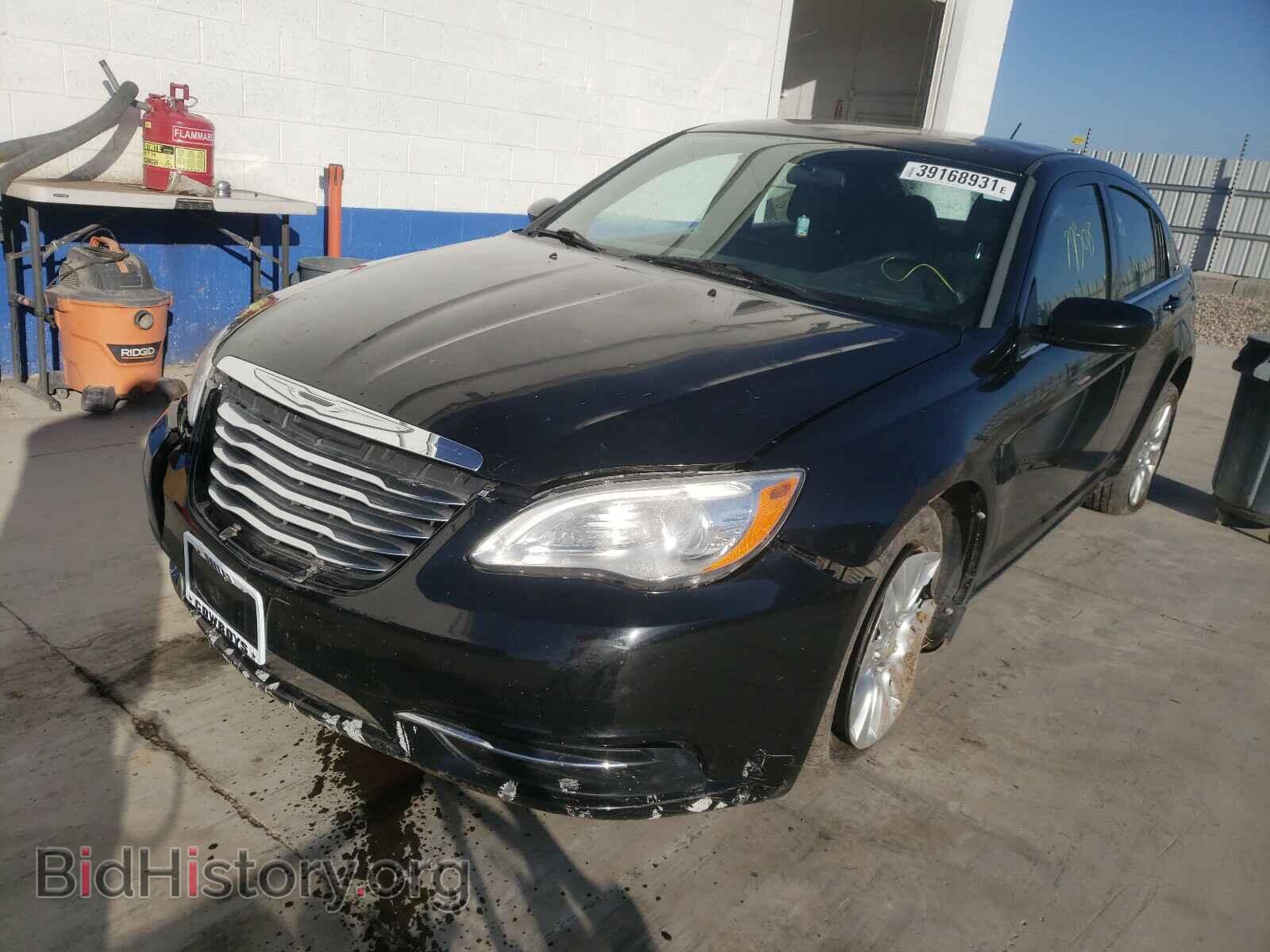 2012 CHRYSLER 200 - VIN: 1C3CCBAB9CN145565 - Фото 2