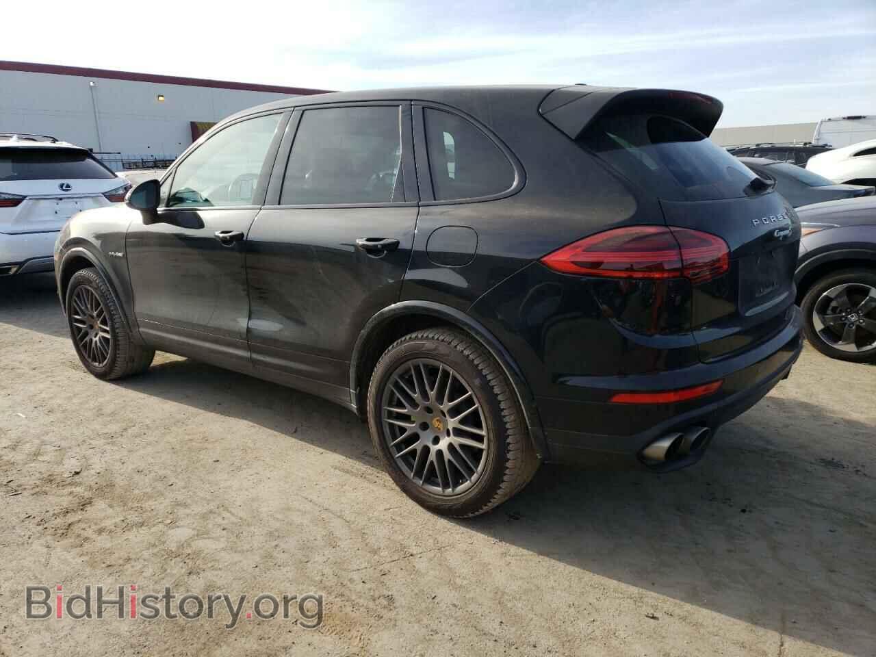 2017 PORSCHE CAYENNE - VIN: WP1AE2A23HLA70831 - Фото 2