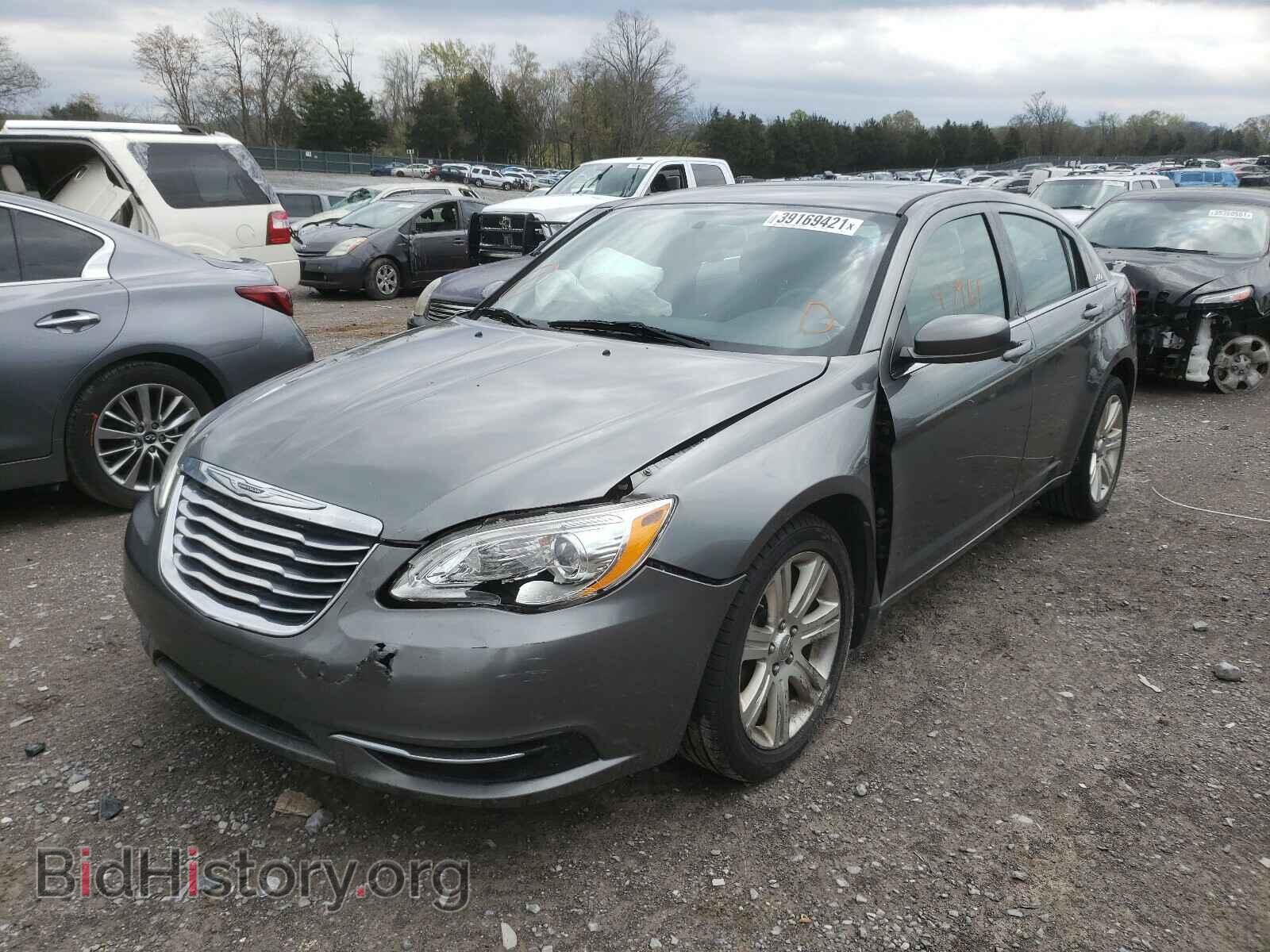 2012 CHRYSLER 200 - VIN: 1C3CCBBG1CN150110 - Фото 2