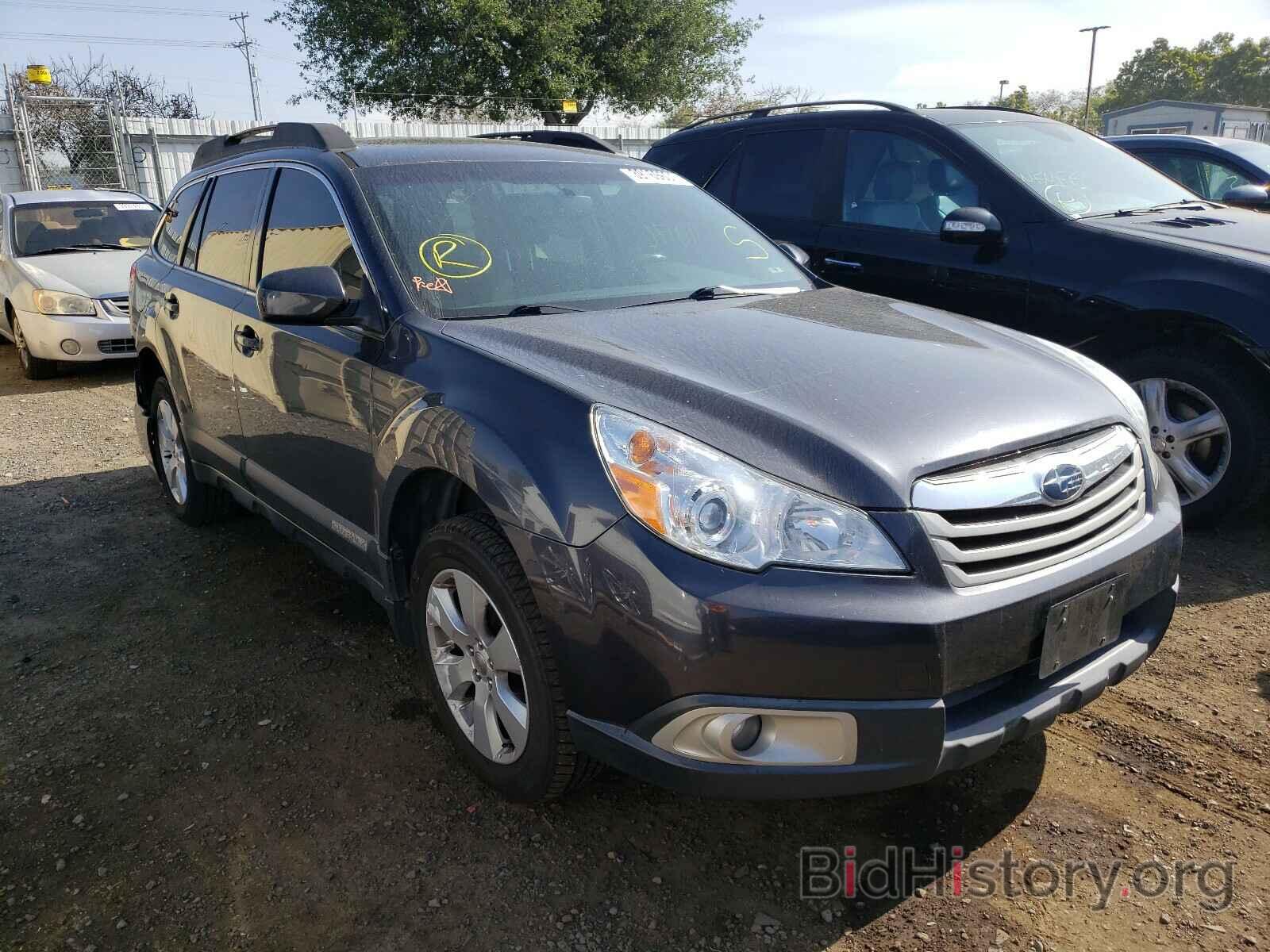 Photo 4S4BRCGC0B3393088 - SUBARU OUTBACK 2011