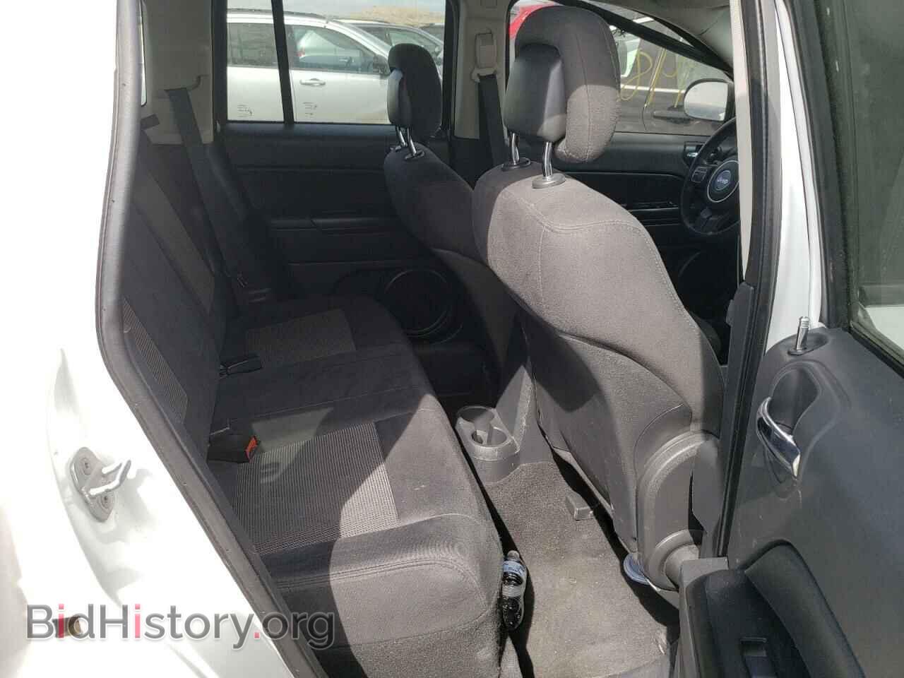 2011 JEEP COMPASS - VIN: 1J4NF1FB4BD197182 - Photo 6