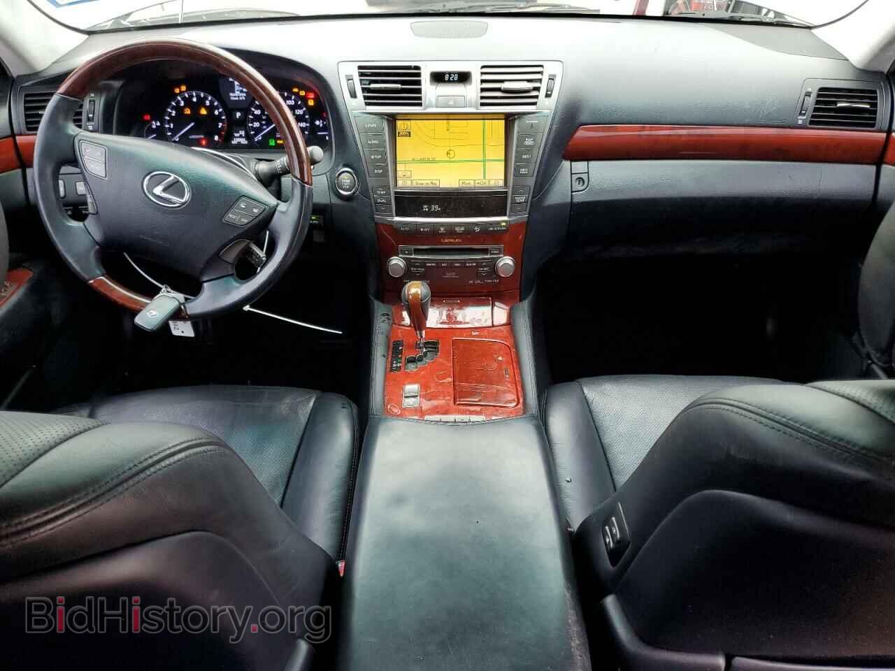 2012 LEXUS LS460 - VIN: JTHGL5EFXC5044772 - Photo 8