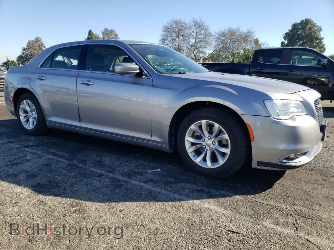 2016 CHRYSLER 300 - VIN: 2C3CCAAG0GH220013 - Фото 4