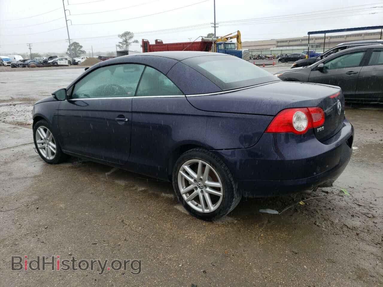 2009 VOLKSWAGEN EOS - VIN: WVWFA71F89V016563 - Фото 2