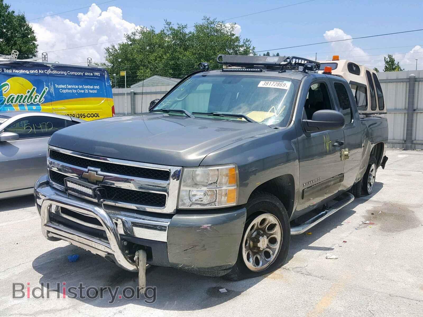 2011 CHEVROLET SILVERADO - VIN: 1GCRCREA1BZ149259 - Photo 2
