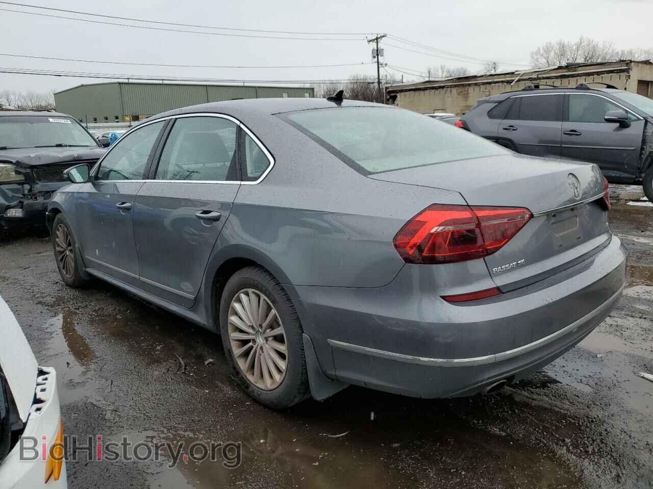 2017 VOLKSWAGEN PASSAT - VIN: 1VWBT7A36HC006555 - Фото 2