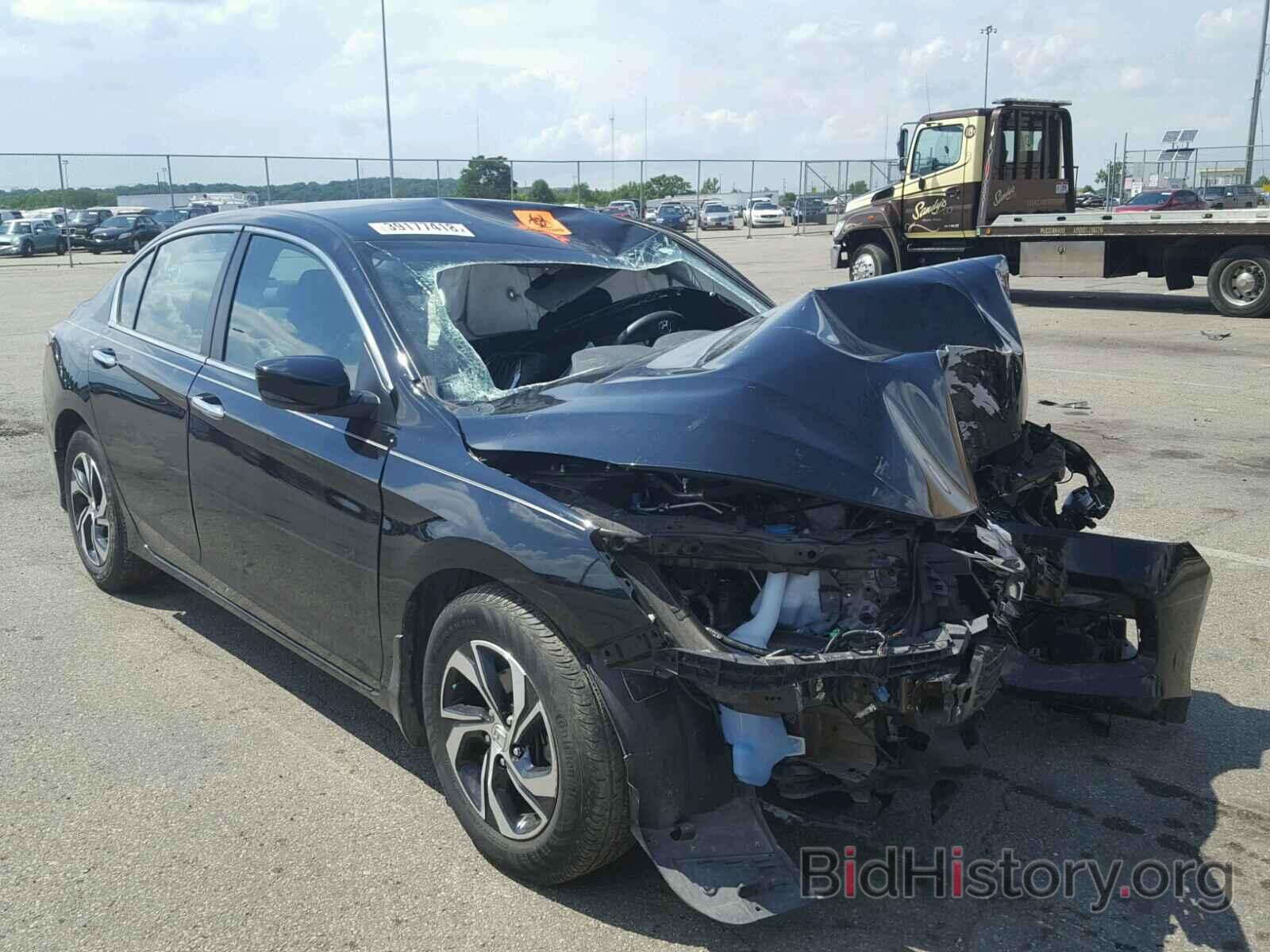 Photo 1HGCR2F37HA017871 - HONDA ACCORD LX 2017