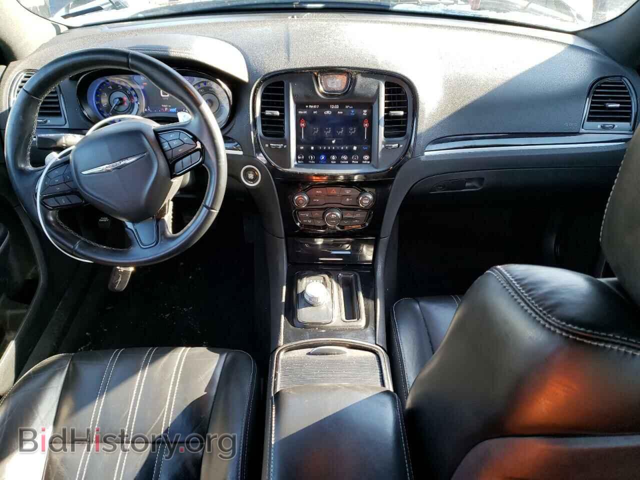 2018 CHRYSLER 300 - VIN: 2C3CCABG4JH227357 - Фото 8