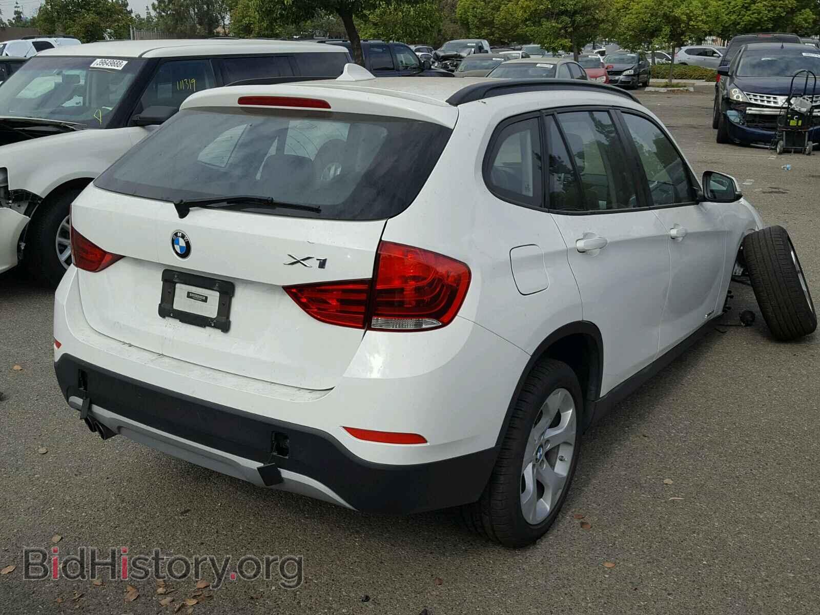 2015 BMW X1 - VIN: WBAVM1C55FV318003 - Фото 4