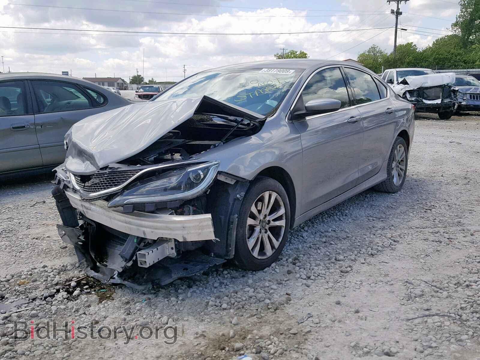 2016 CHRYSLER 200 - VIN: 1C3CCCAB2GN105727 - Фото 2