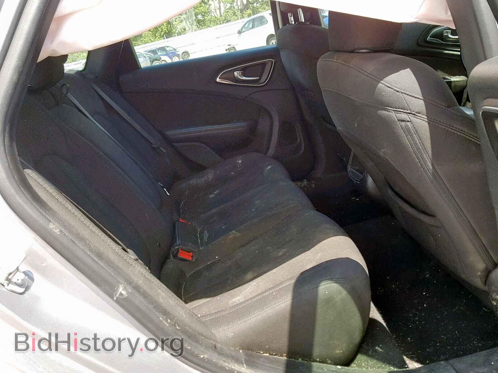 2016 CHRYSLER 200 - VIN: 1C3CCCAB2GN105727 - Фото 6