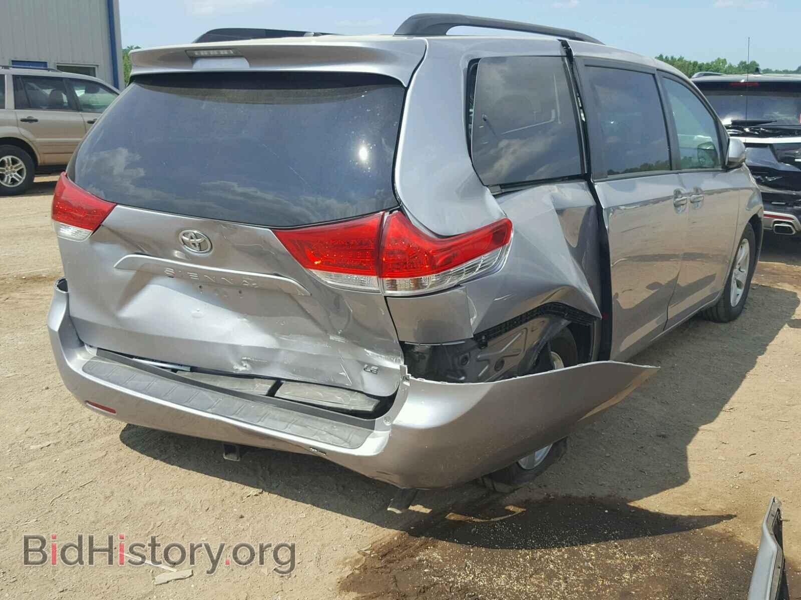2011 TOYOTA SIENNA LE - VIN: 5TDKK3DC4BS037688 - Фото 4
