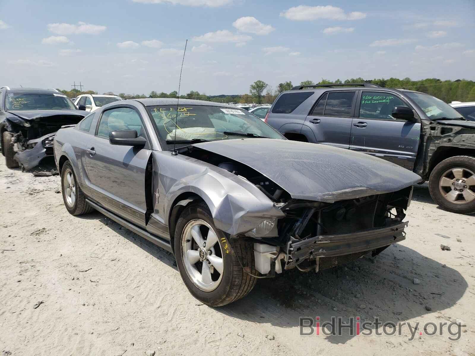 Photo 1ZVFT80N075341999 - FORD MUSTANG 2007