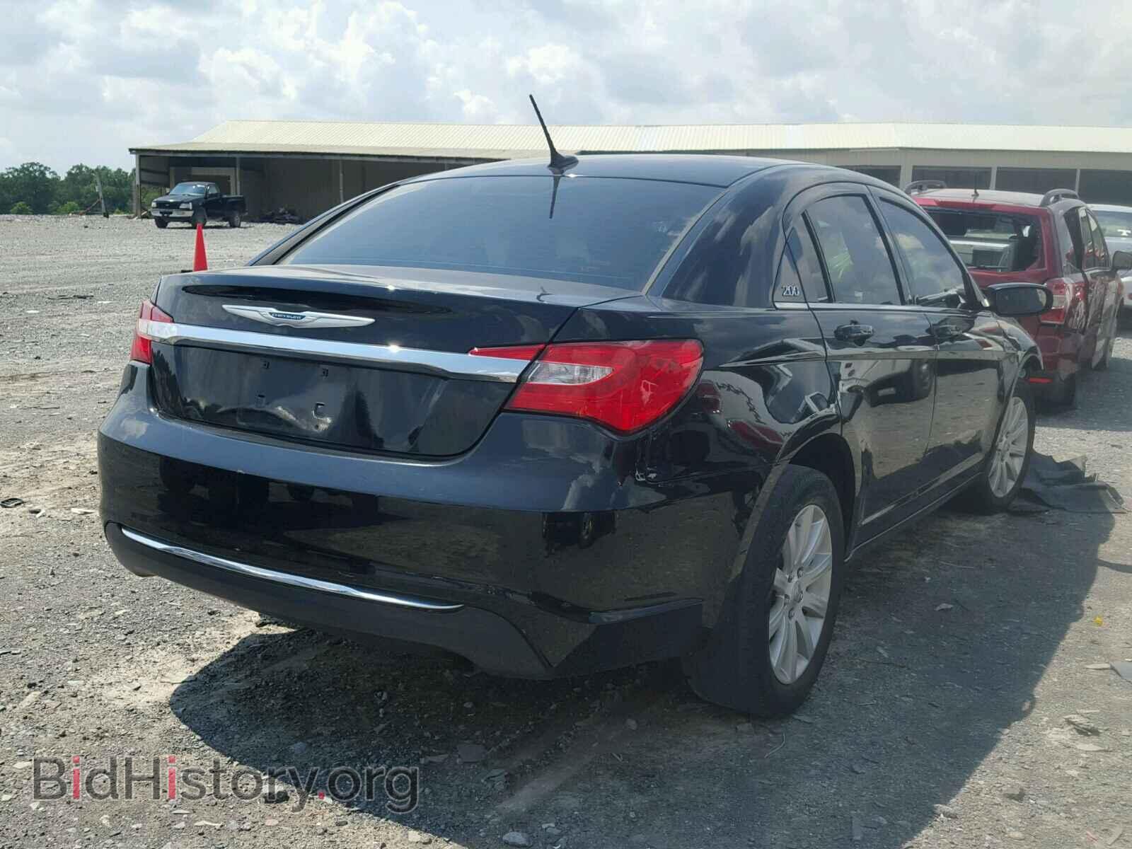 2013 CHRYSLER 200 - VIN: 1C3CCBBB8DN570095 - Photo 4
