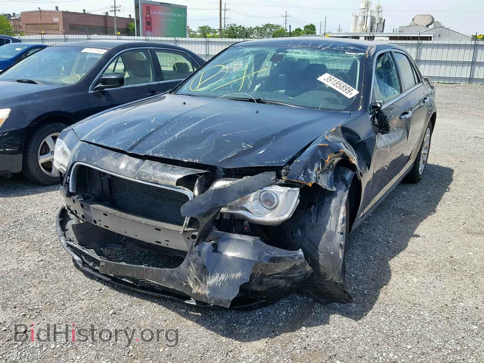 2018 CHRYSLER 300 - VIN: 2C3CCAKG7JH151701 - Фото 2