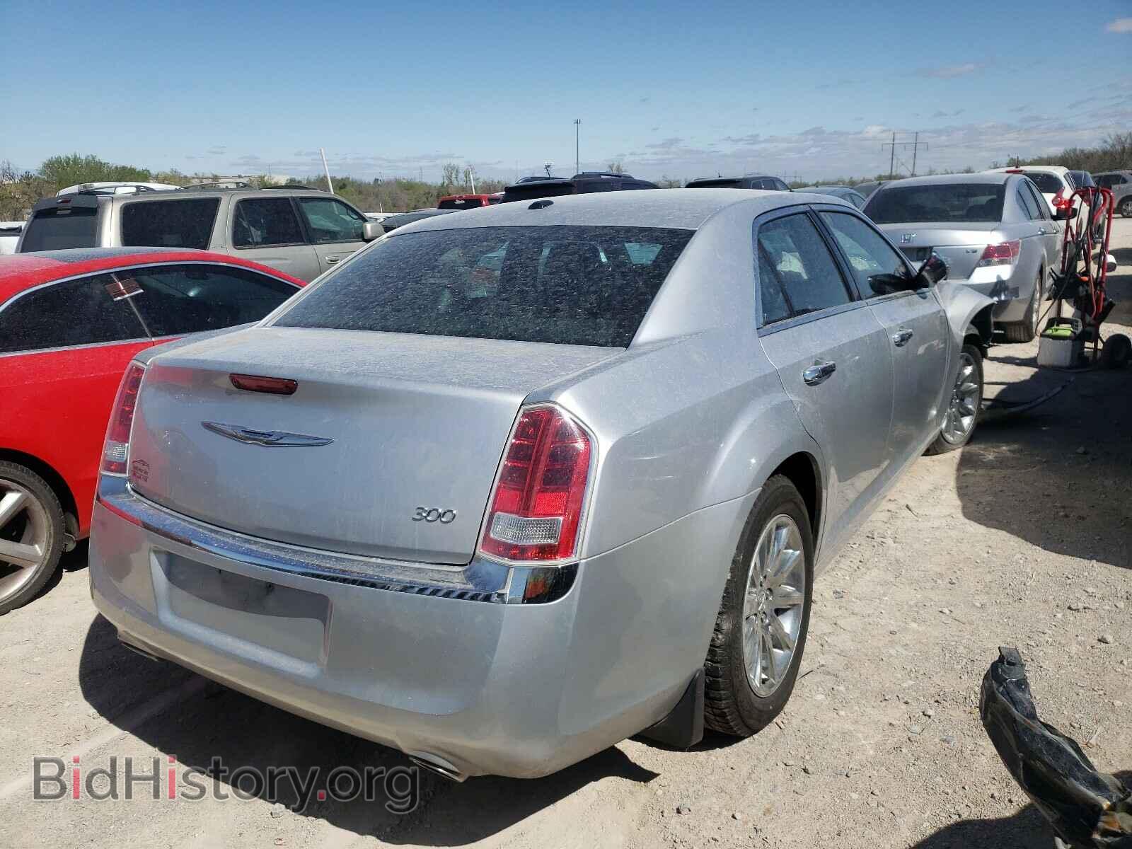 2012 CHRYSLER 300 - VIN: 2C3CCACG0CH288884 - Фото 4