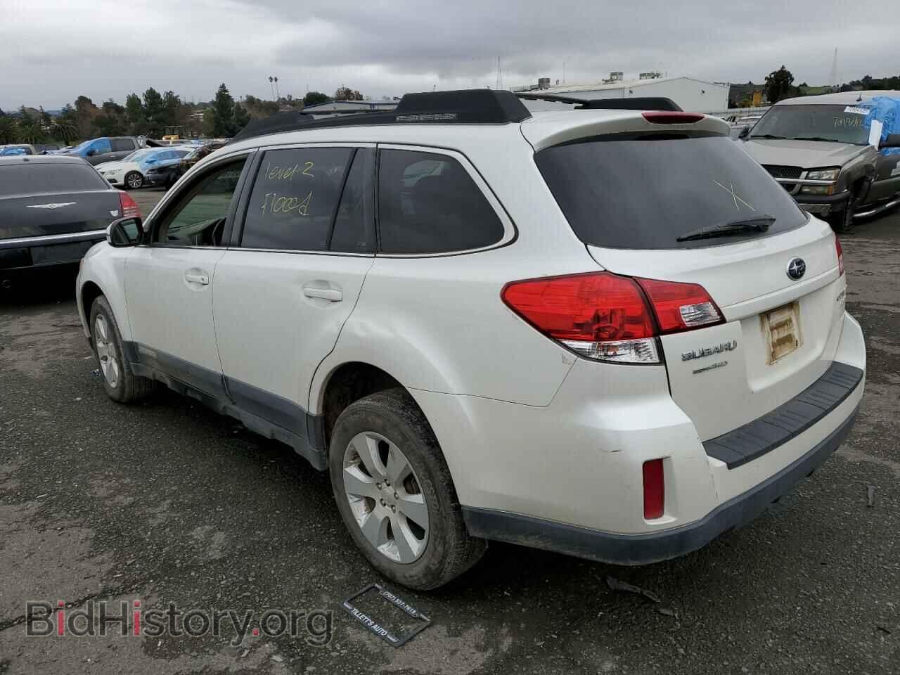 2011 SUBARU OUTBACK - VIN: 4S4BRBCC0B3420015 - Фото 2