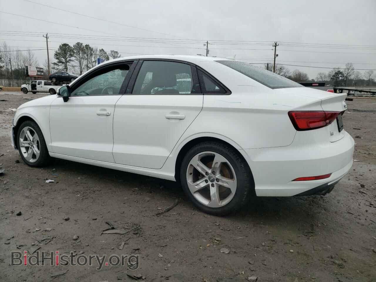 2017 AUDI A3 - VIN: WAUAUGFF6H1047565 - Фото 2