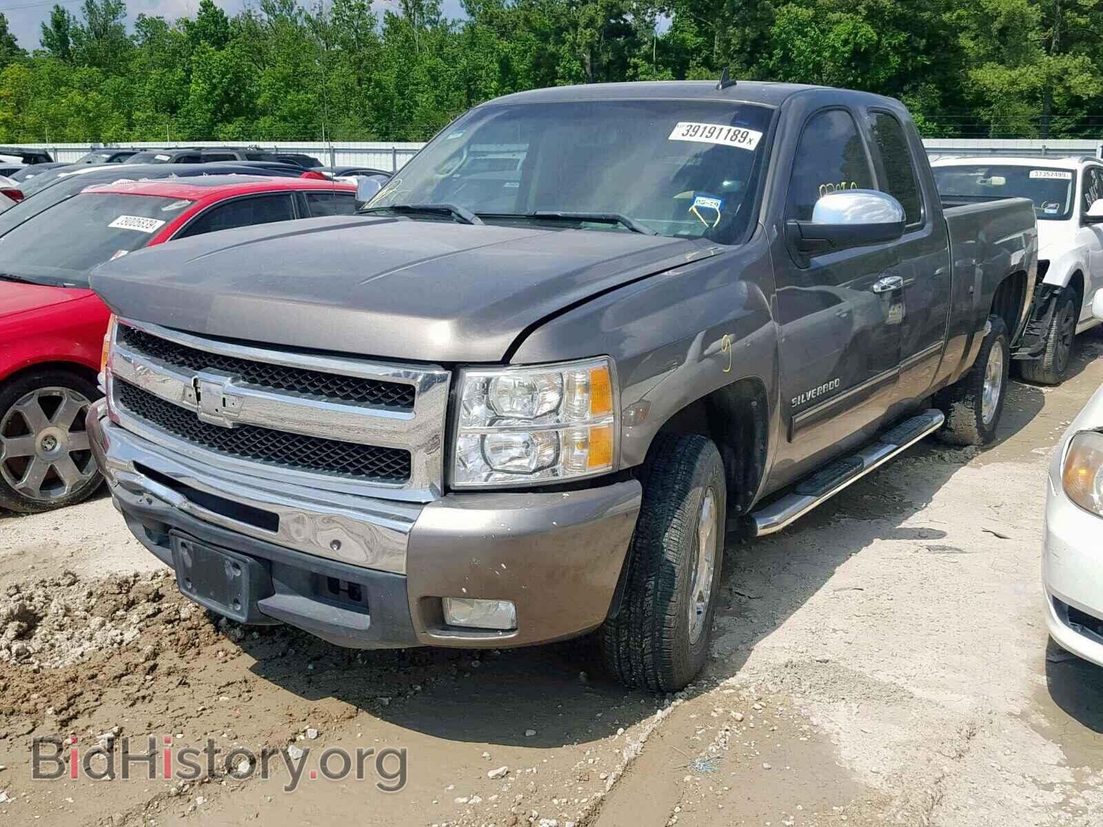 2011 CHEVROLET SILVERADO - VIN: 1GCRCSE01BZ324169 - Фото 2