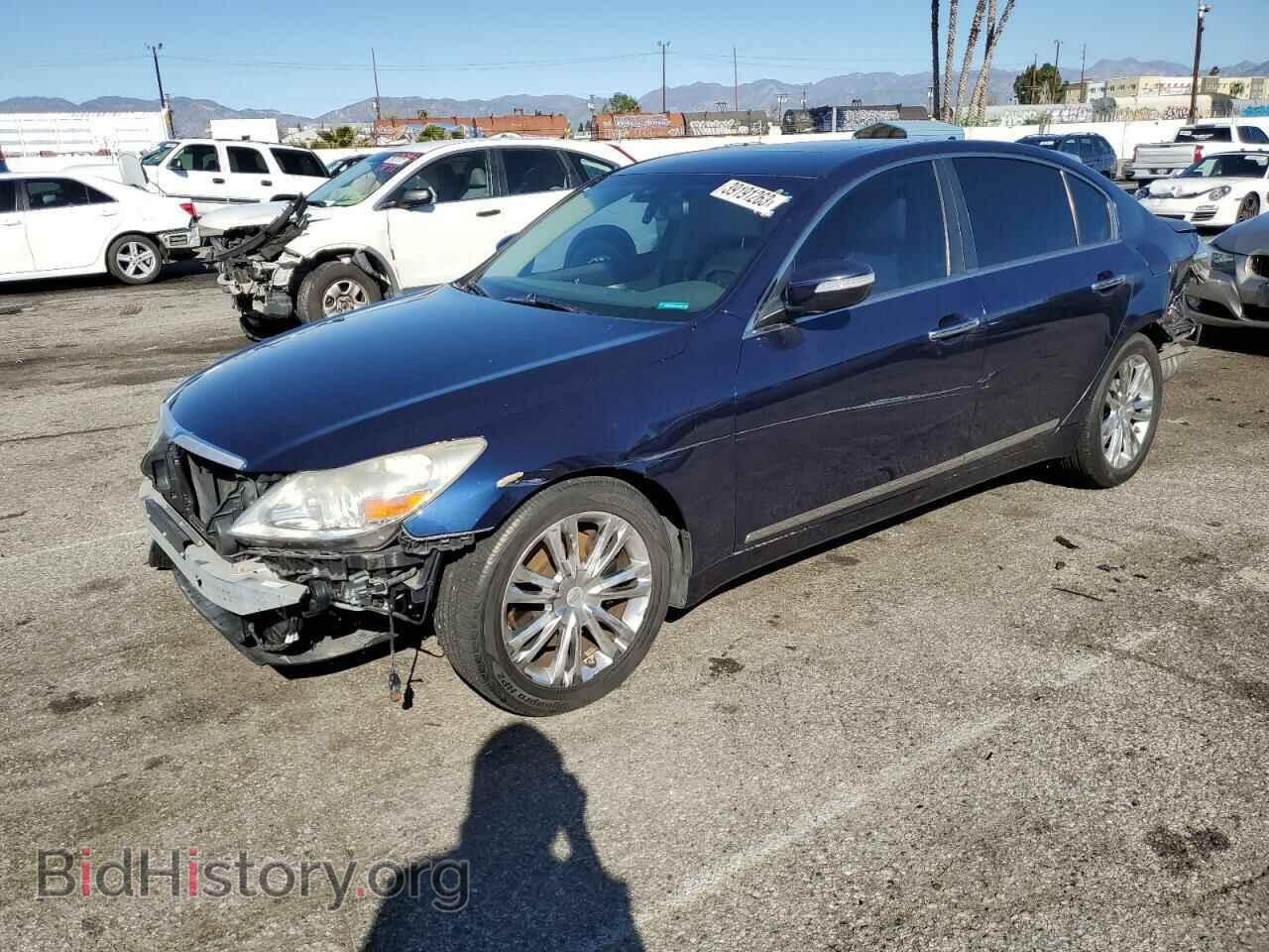 Photo KMHGC4DF1BU124989 - HYUNDAI GENESIS 2011