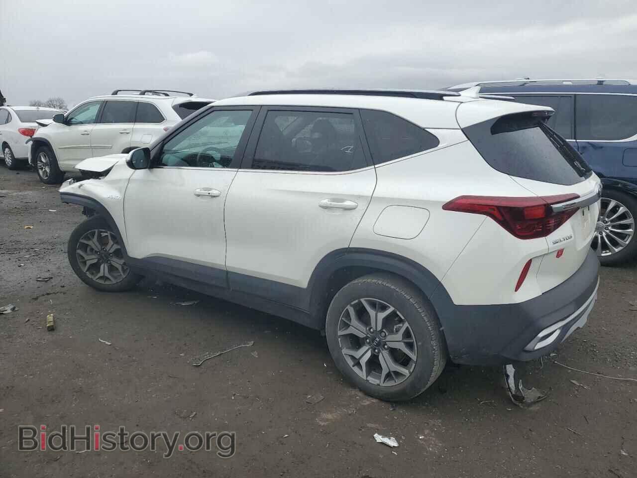 2021 KIA SELTOS - VIN: KNDERCAA1M7196354 - Фото 2