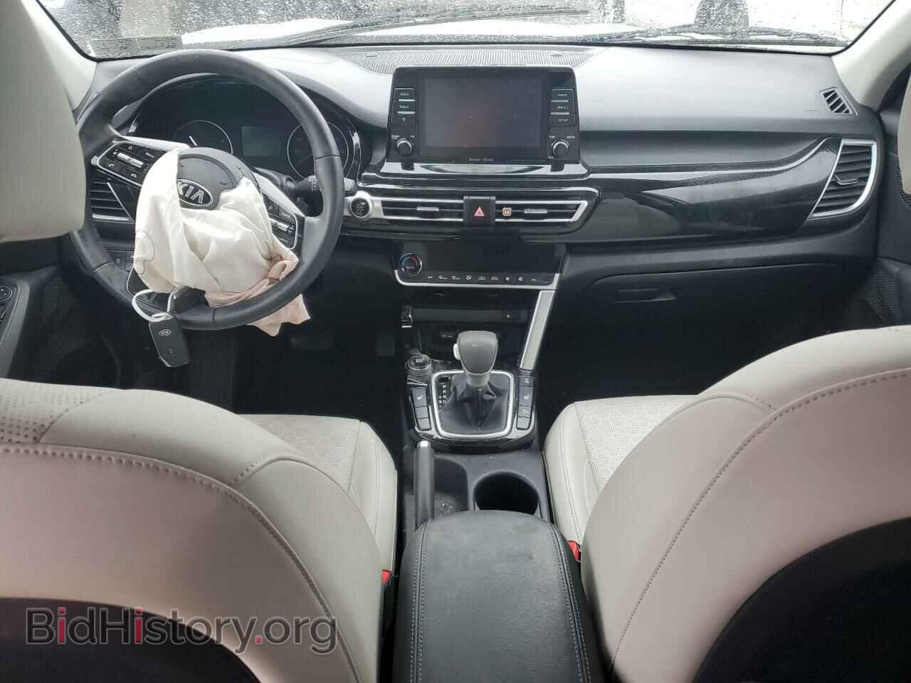 2021 KIA SELTOS - VIN: KNDERCAA1M7196354 - Фото 8