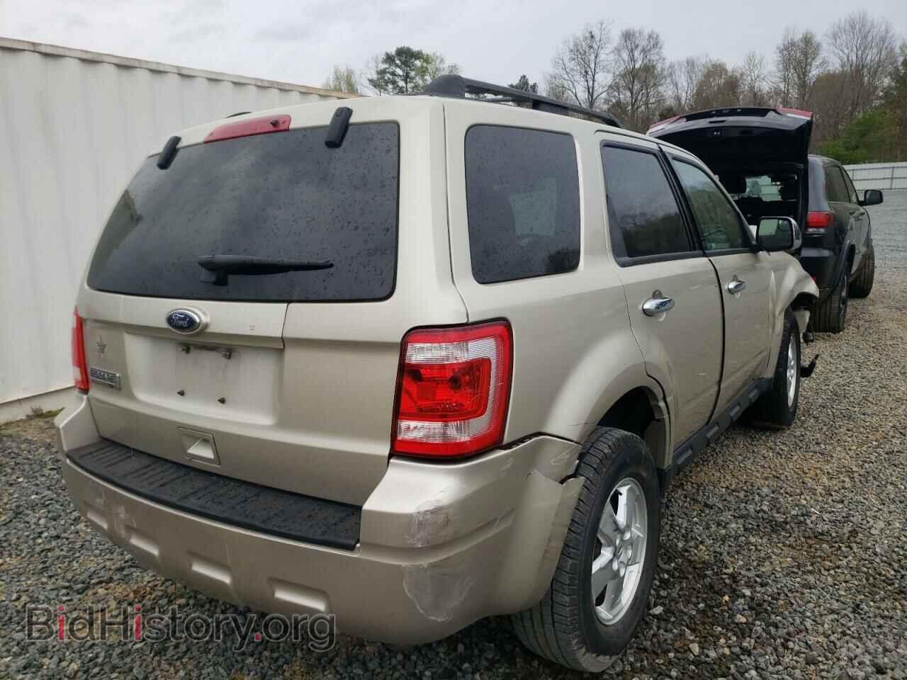 2011 FORD ESCAPE - VIN: 1FMCU0D73BKA41671 - Фото 4