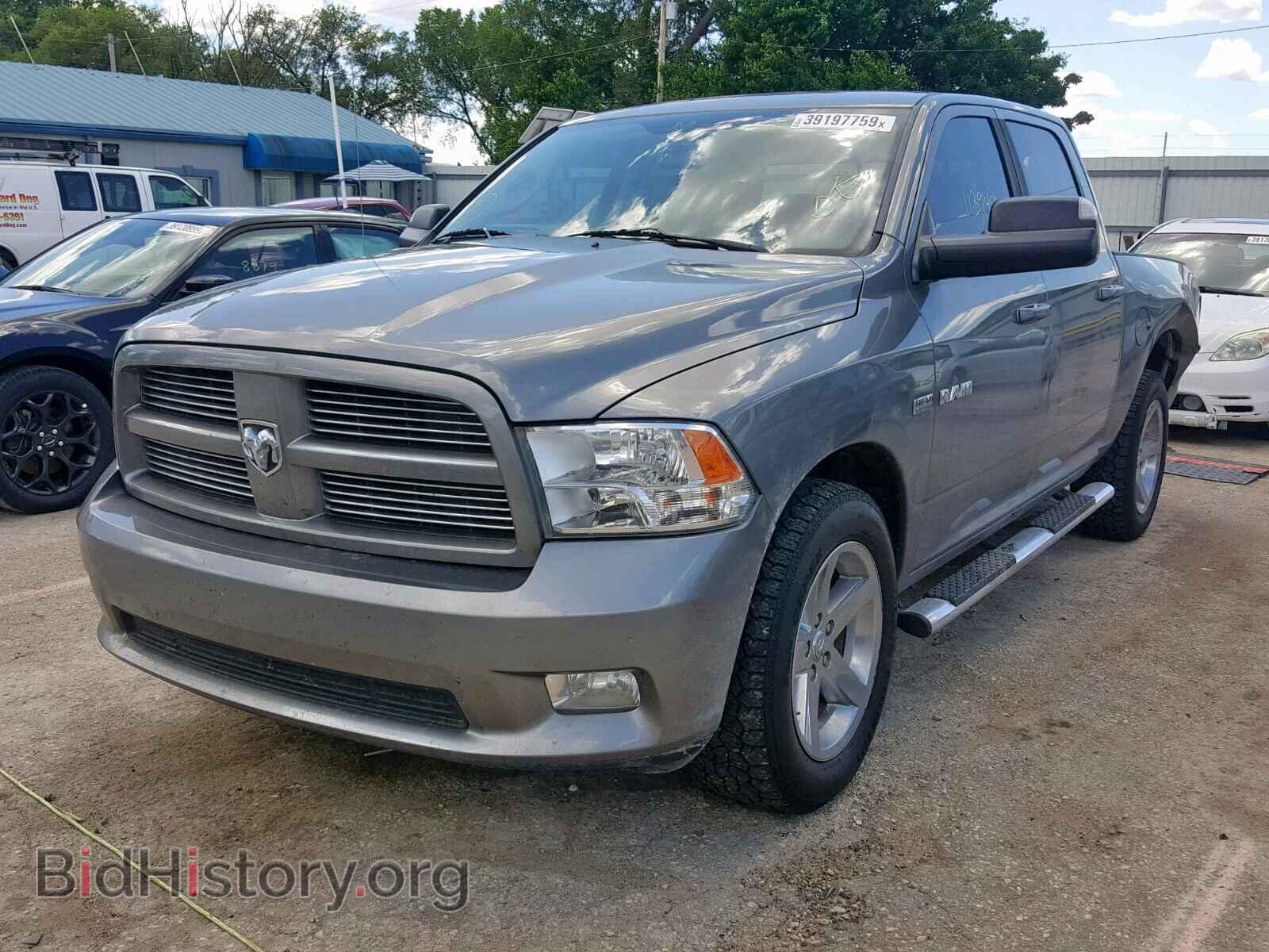 2010 DODGE RAM 1500 - VIN: 1D7RV1CT8AS253535 - Фото 2