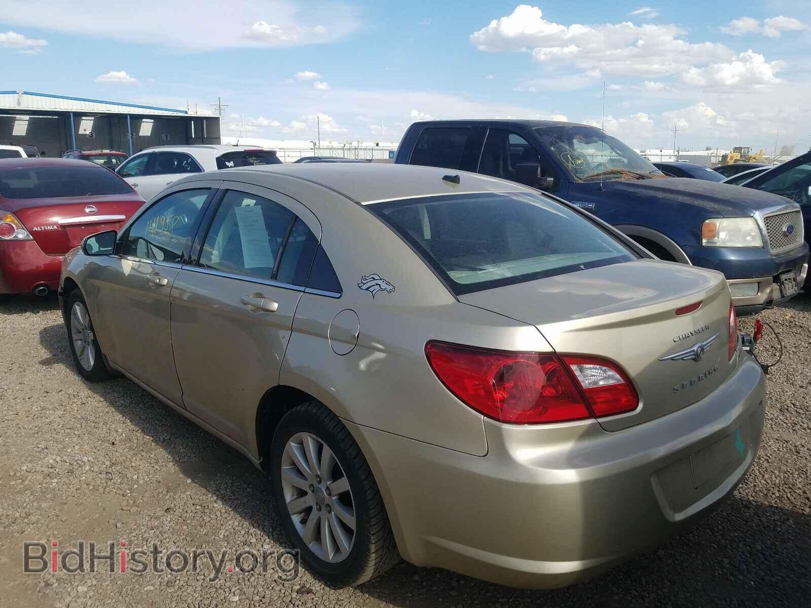 2010 CHRYSLER SEBRING - VIN: 1C3CC5FB2AN172288 - Фото 3