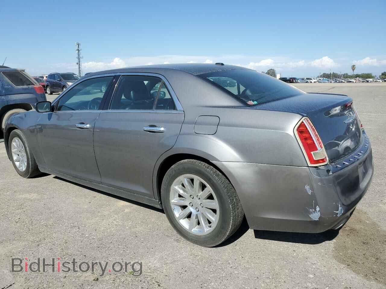 2012 CHRYSLER 300 - VIN: 2C3CCAET0CH256009 - Фото 2