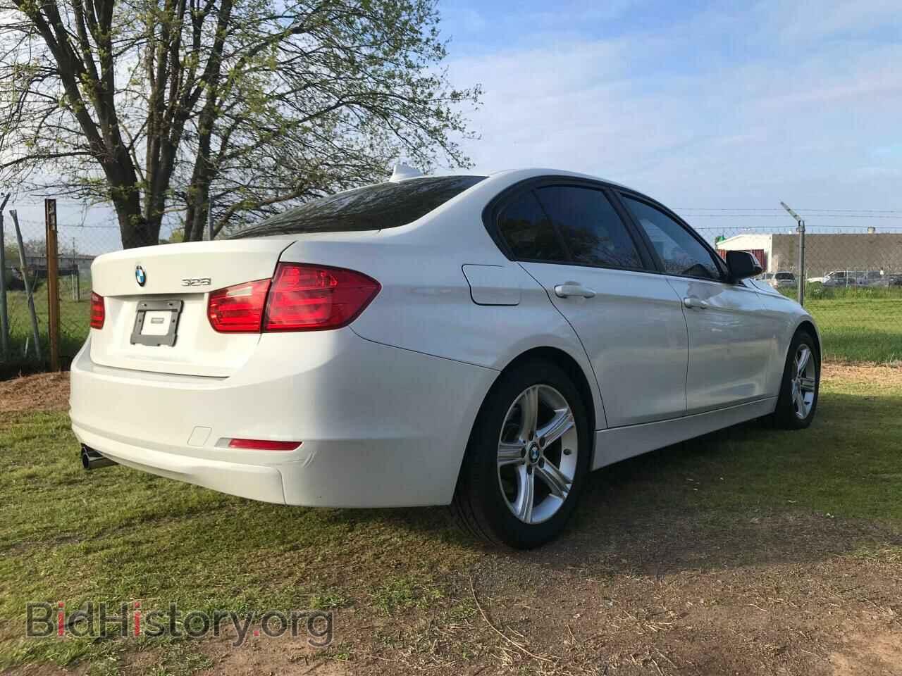 2012 BMW 3 SERIES - VIN: WBA3A5C57CF343854 - Фото 4