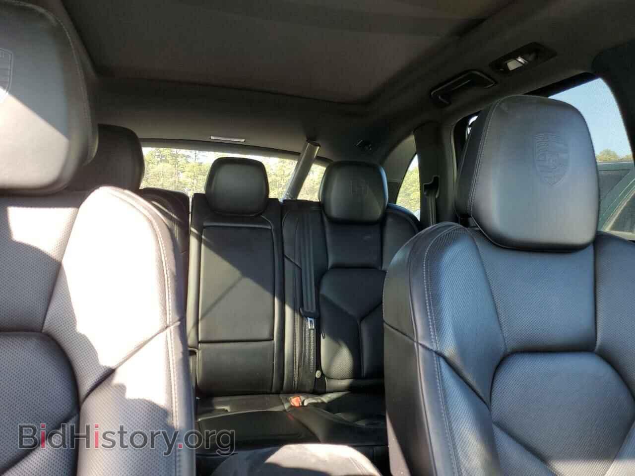 2017 PORSCHE CAYENNE - VIN: WP1AE2A22HLA75549 - Фото 10