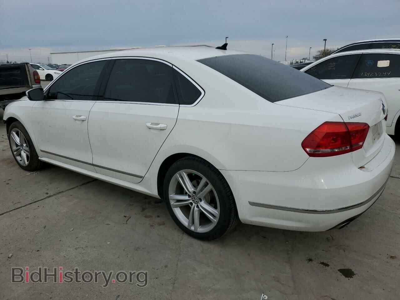 2015 VOLKSWAGEN PASSAT - VIN: 1VWBT7A30FC062035 - Фото 2