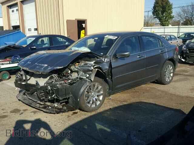 2013 CHRYSLER 200 - VIN: 1C3CCBBB3DN605979 - Фото 2