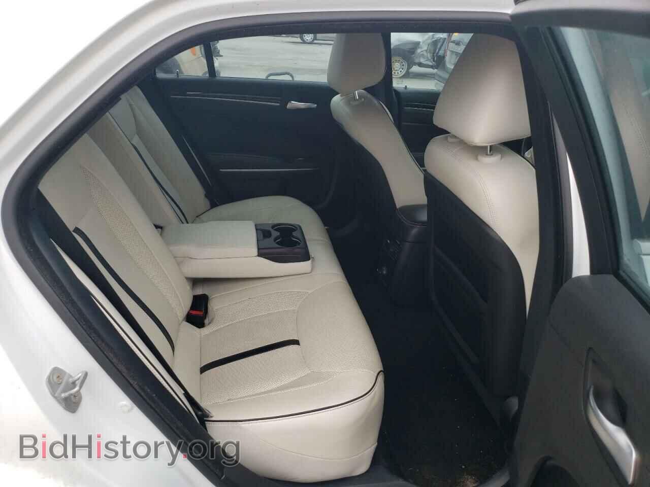 2014 CHRYSLER 300 - VIN: 2C3CCAAG6EH343005 - Фото 10