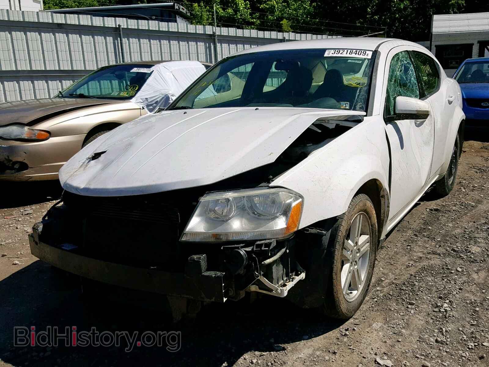 2011 DODGE AVENGER - VIN: 1B3BD1FB2BN555891 - Фото 2
