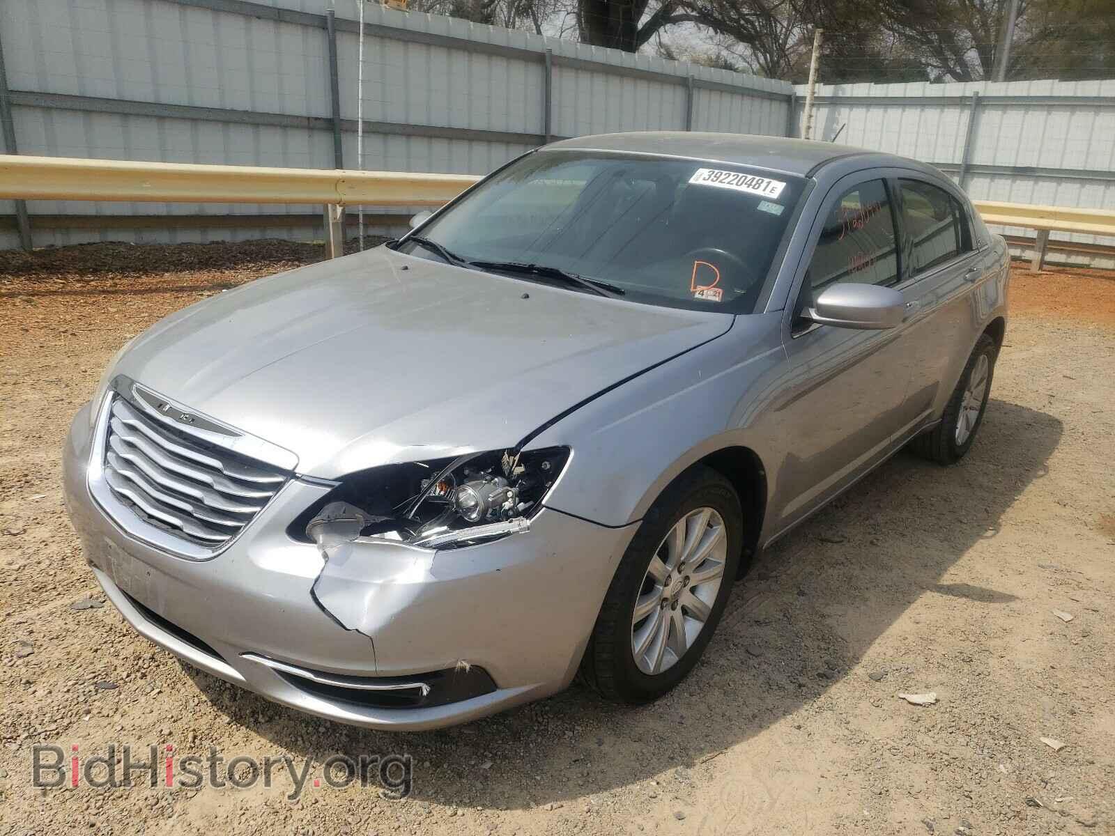 2013 CHRYSLER 200 - VIN: 1C3CCBBG4DN678273 - Фото 2