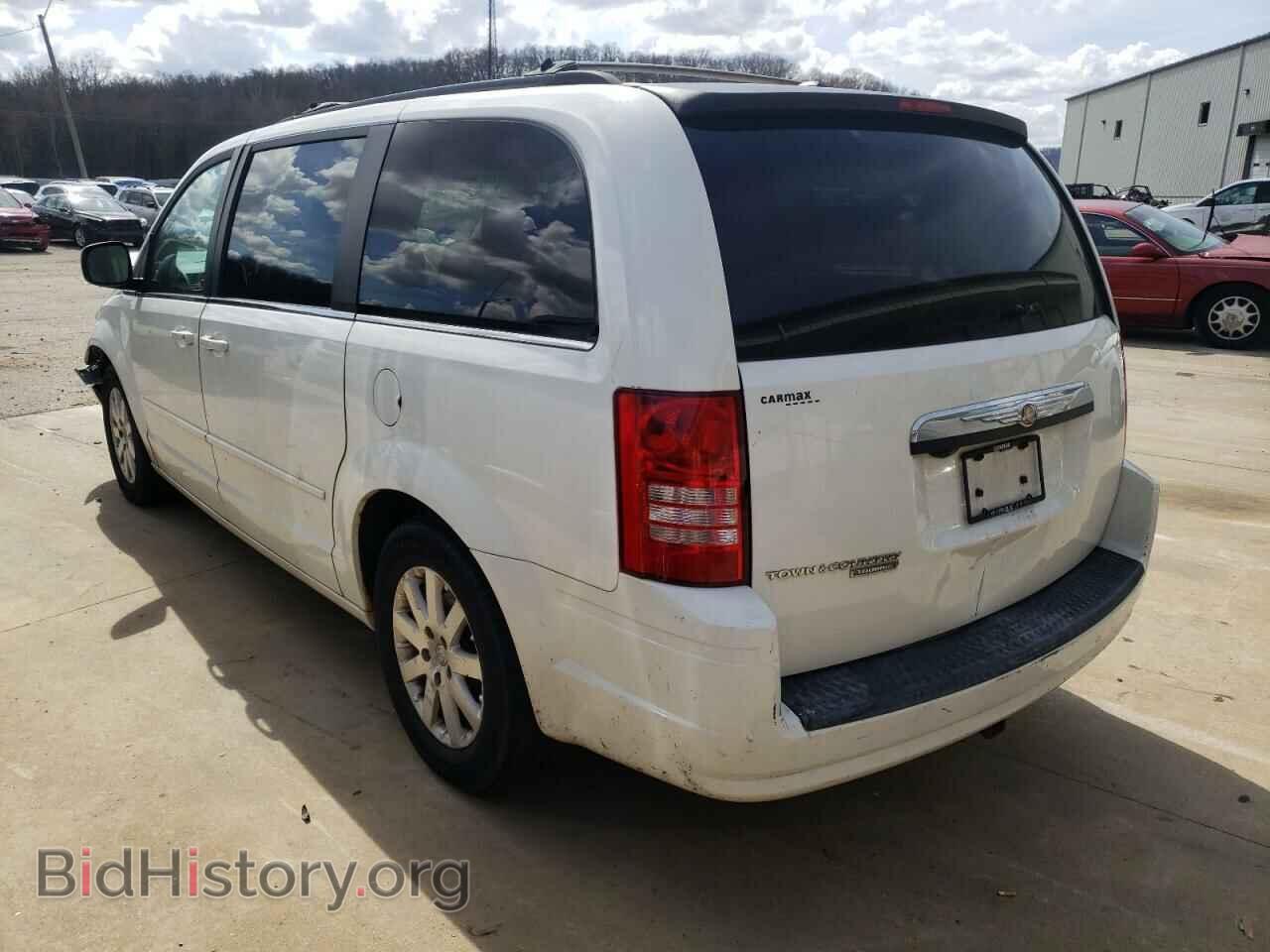 2008 CHRYSLER MINIVAN - VIN: 2A8HR54P48R646858 - Фото 3