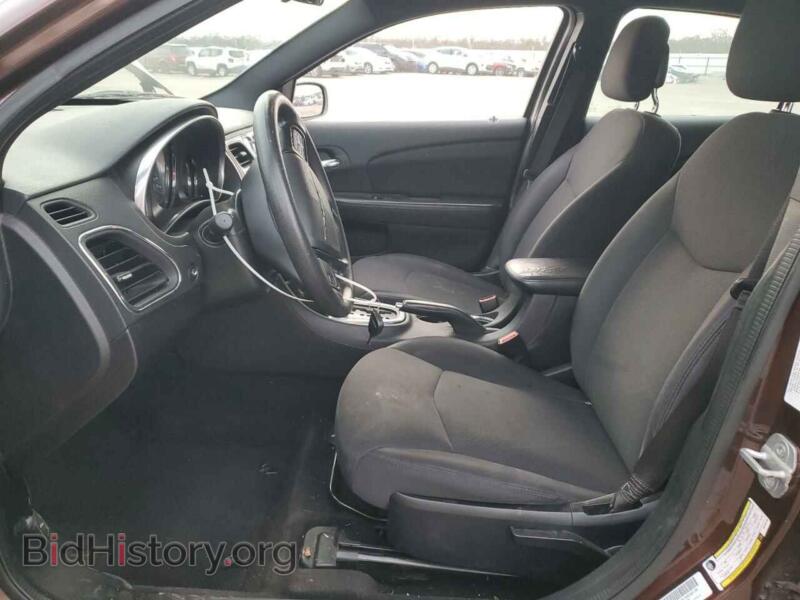2013 Chrysler 200 (VIN 1C3CCBAB9DN765169) — photo 7 of 13