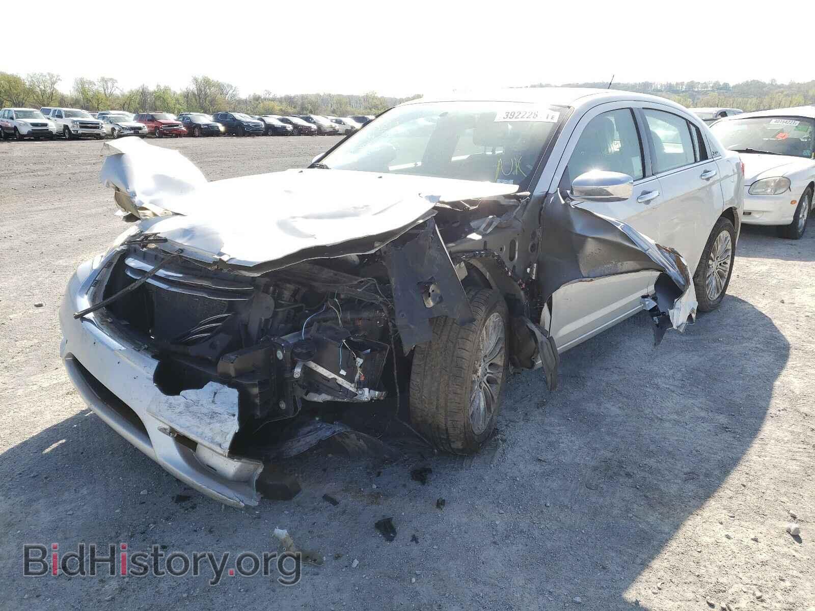 2012 CHRYSLER 200 - VIN: 1C3CCBCB8CN200343 - Фото 2