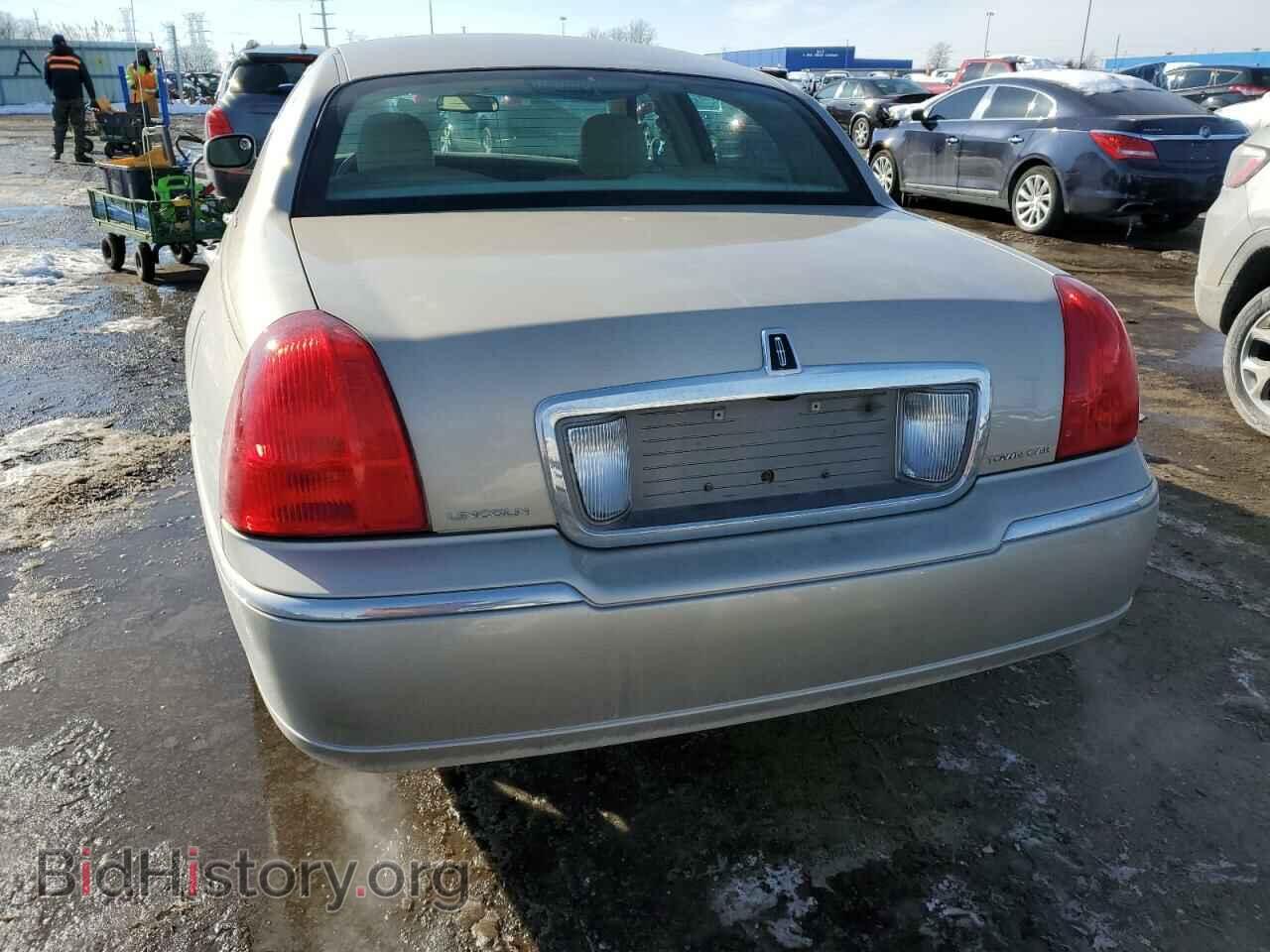 2006 LINCOLN TOWNCAR - VIN: 1LNHM81V46Y643473 - Фото 6