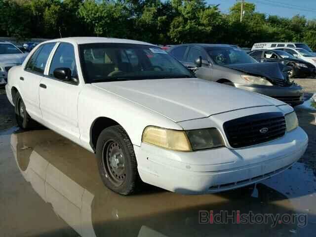 Photo 2FAFP71W6YX111348 - FORD CROWN VIC 2000