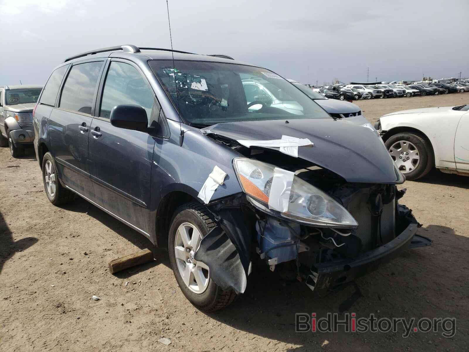 Photo 5TDKK4CC3AS297943 - TOYOTA SIENNA 2010