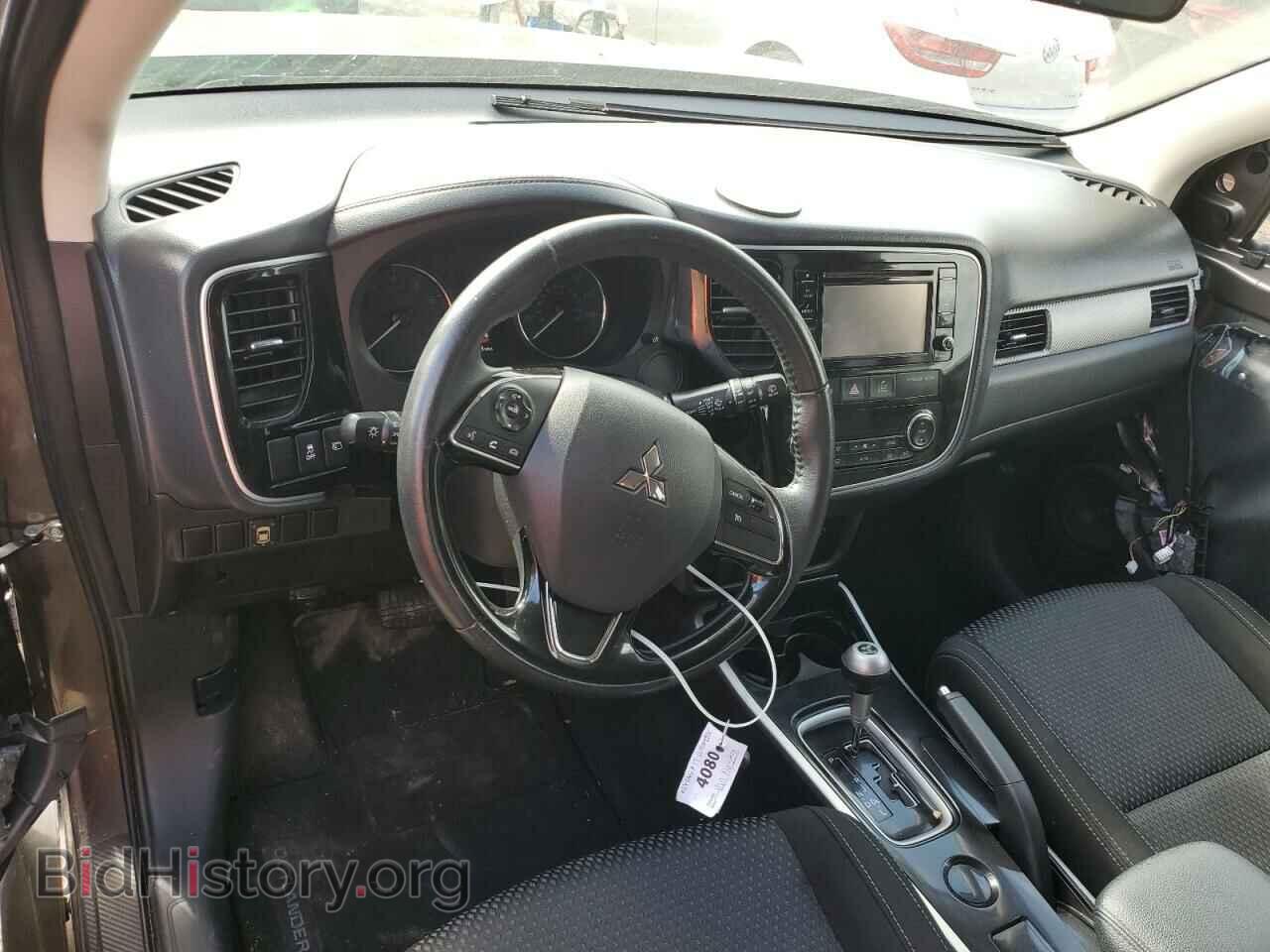 2017 MITSUBISHI OUTLANDER - VIN: JA4AD2A31HZ065244 - Фото 8