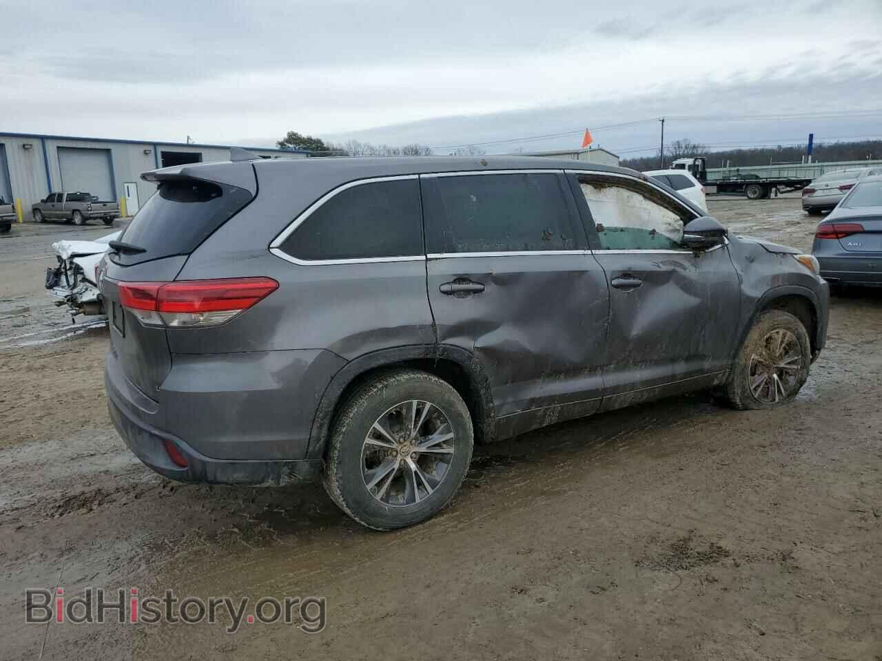 2017 TOYOTA HIGHLANDER - VIN: 5TDZZRFH5HS190868 - Фото 3